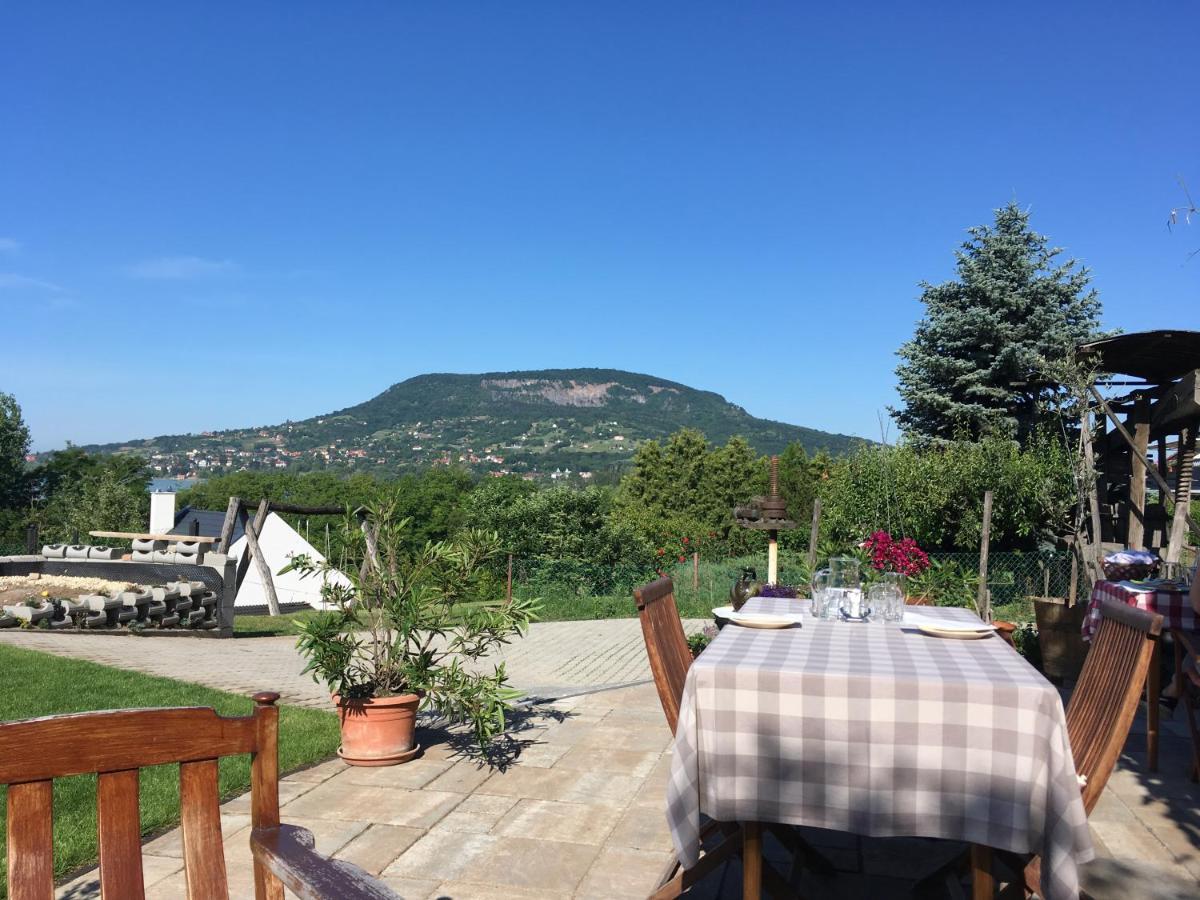 Sipos Borház és Vendégház Badacsonyörs Exterior foto