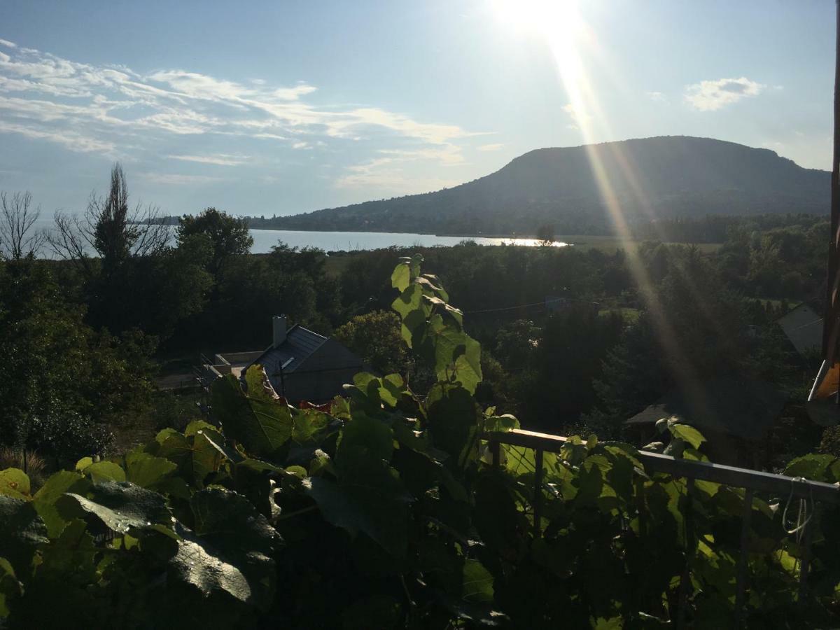 Sipos Borház és Vendégház Badacsonyörs Exterior foto
